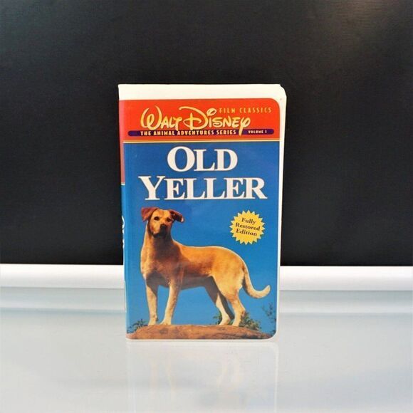Old Yeller VHS 1998 Clam Shell Walt Disney Film The Animal Adventure Series - Picture 1 of 7